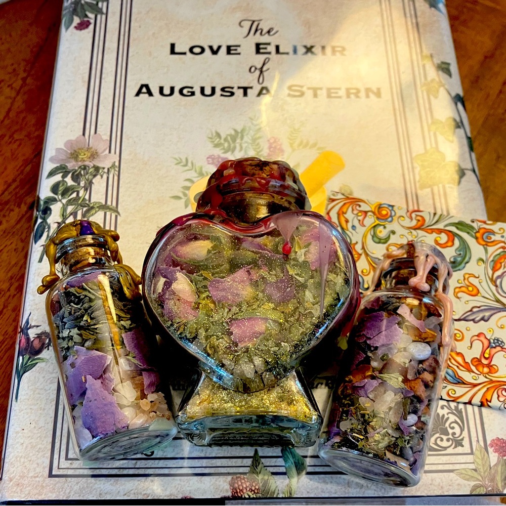 Intention jar meditation for love handmade ❤️🌹✨🌿💜❤️💖💘💝💌🎀🔮🌊🌝🌞🌸